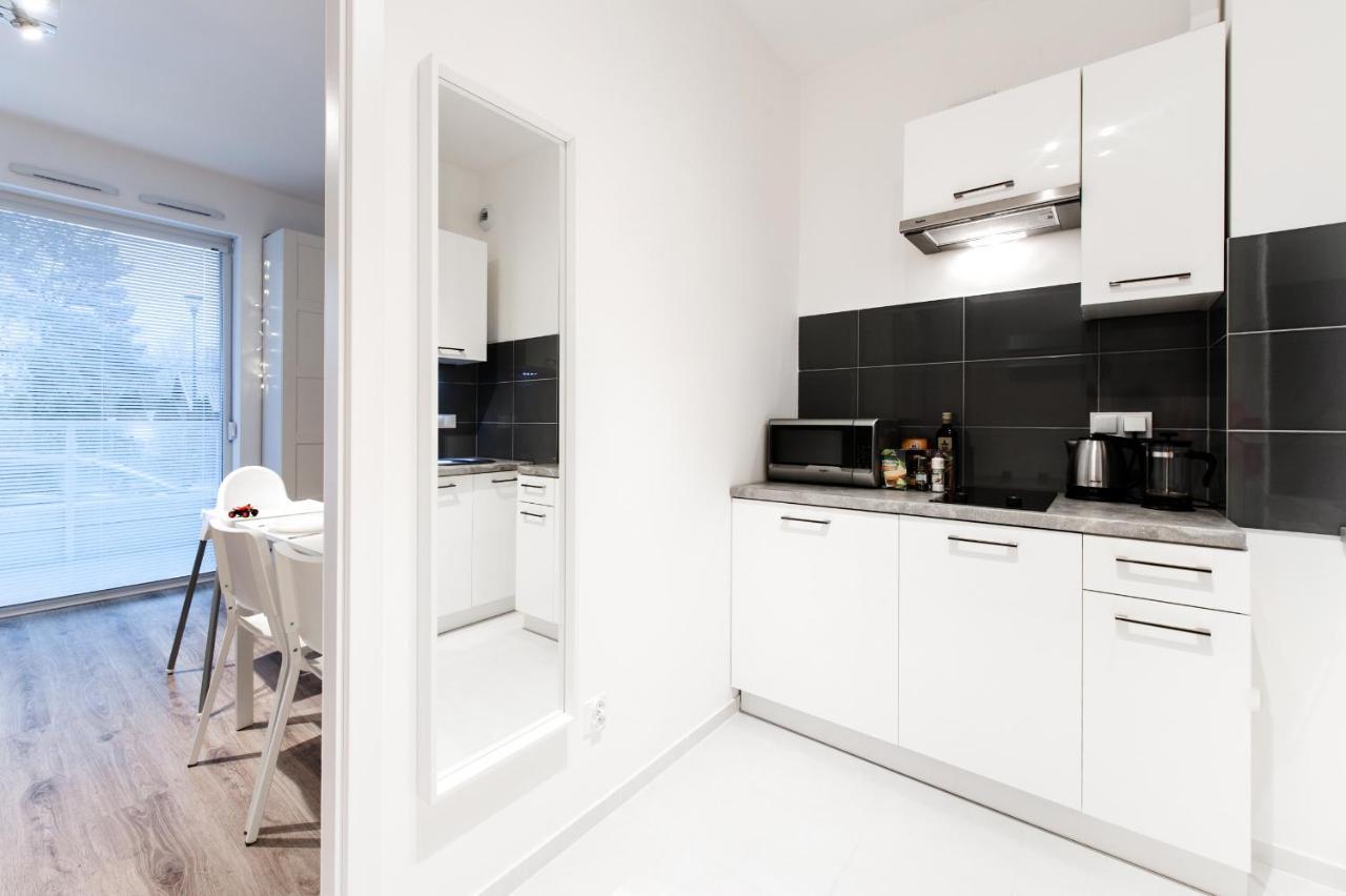 Super Apart Dywizjonu 303 175/8 Apartman Varsó Szoba fotó