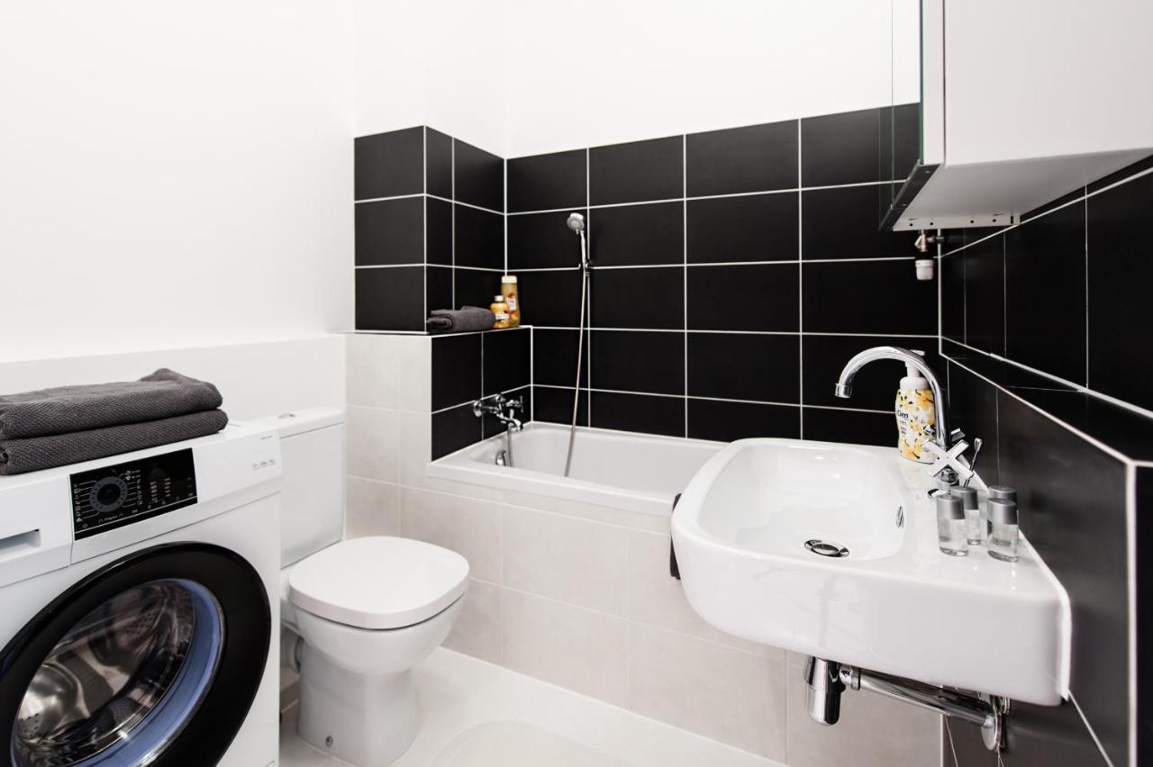 Super Apart Dywizjonu 303 175/8 Apartman Varsó Szoba fotó