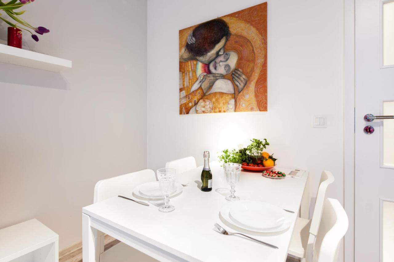 Super Apart Dywizjonu 303 175/8 Apartman Varsó Szoba fotó